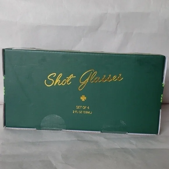 Shot Glass Set 4 St Patricks Day 2 Designs Four Leaf Clover Rainbow Leprechaun - Picture 3 of 5